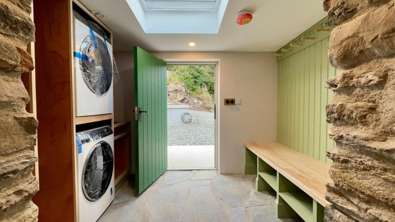 Secluded Thatched Cottage, Near Beaches & Hill Walking Rashenny Екстериор снимка