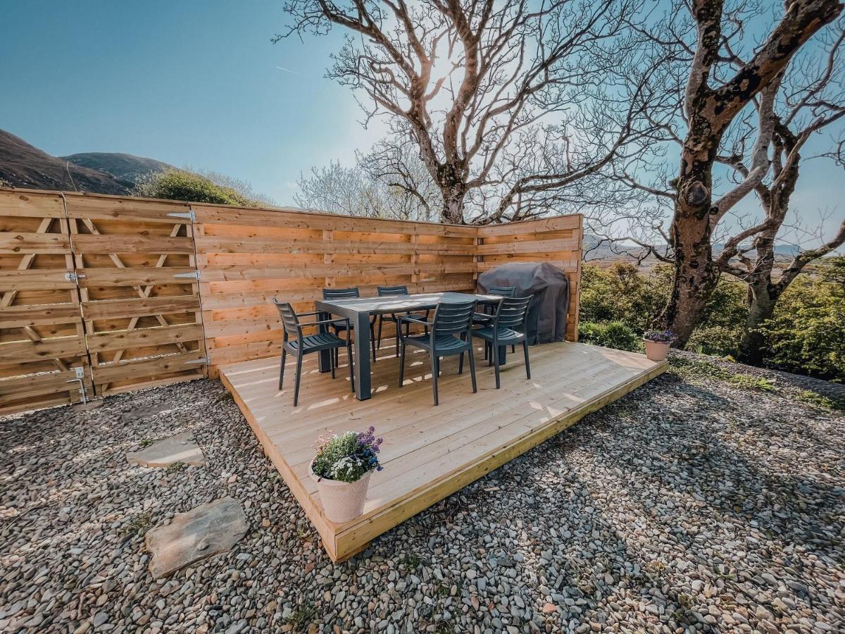 Secluded Thatched Cottage, Near Beaches & Hill Walking Rashenny Екстериор снимка